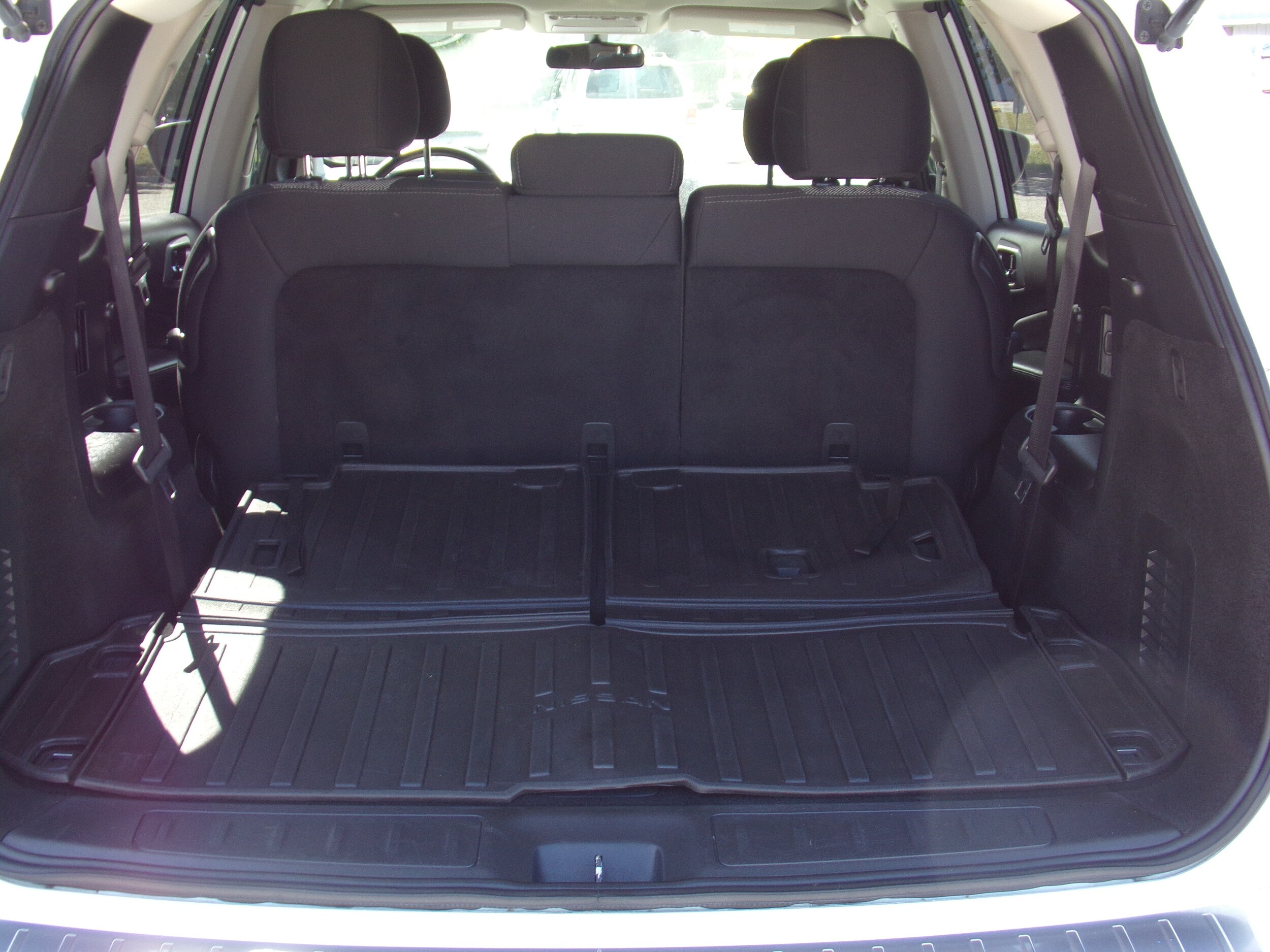 2019 Nissan Pathfinder S Image 6 of 17