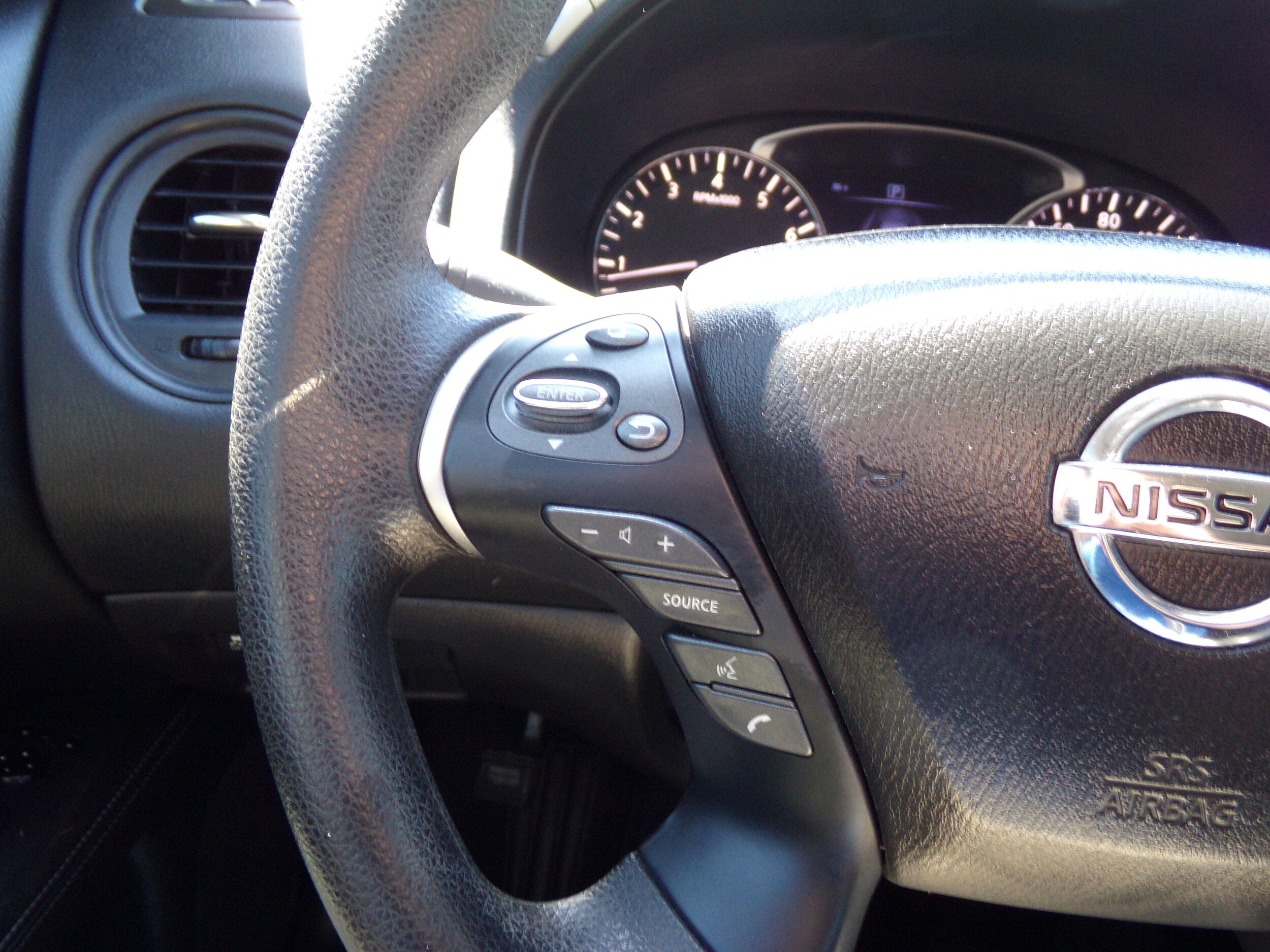 2019 Nissan Pathfinder S Image 12 of 17