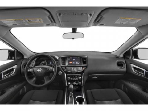 Vehicle image 11 of 19