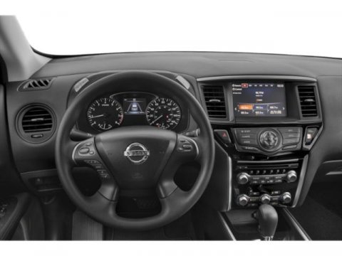 Vehicle image 10 of 19