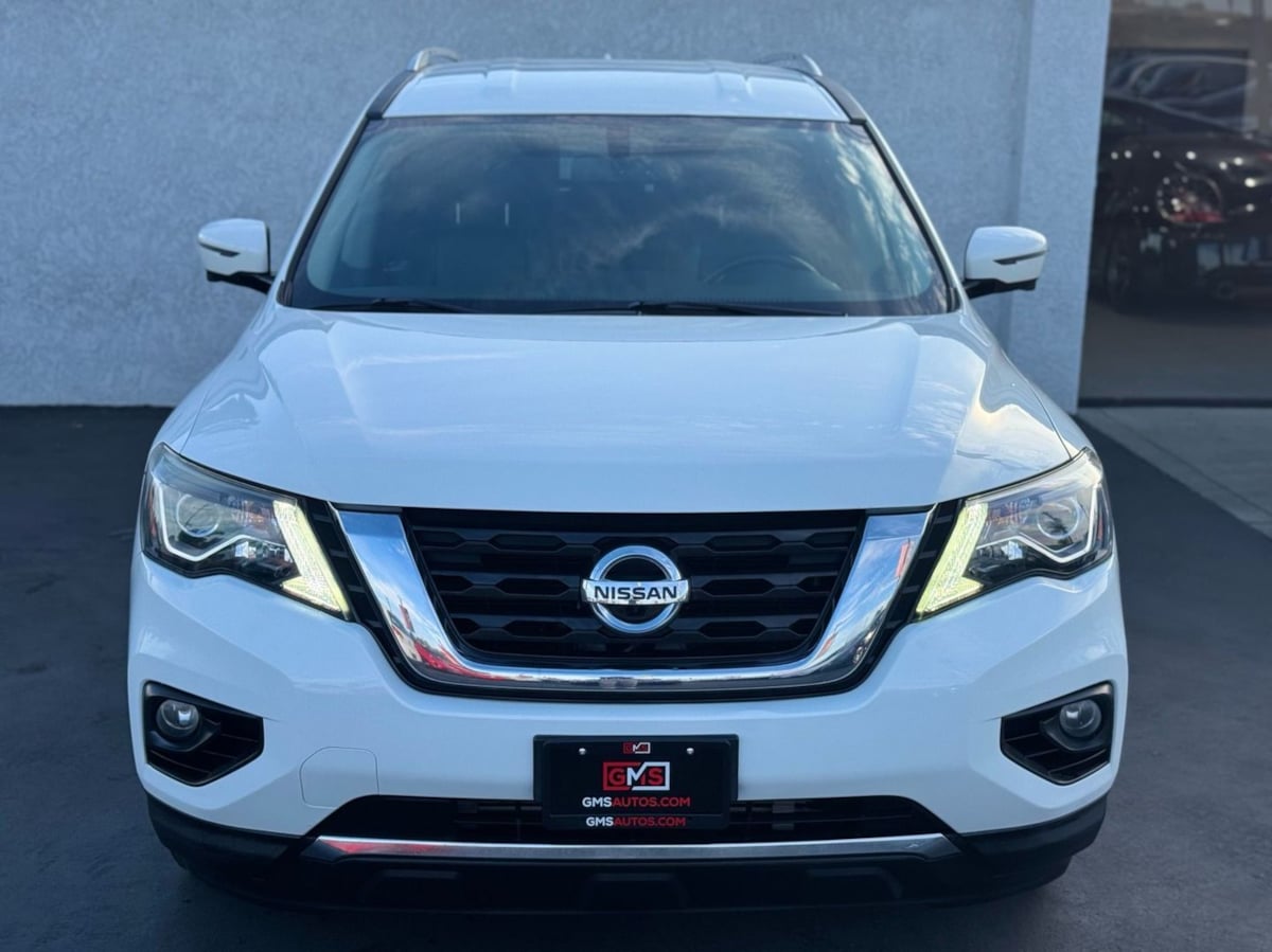 Vehicle image 3 of 42