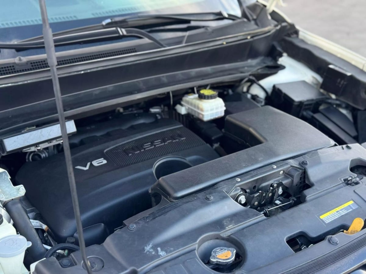 Vehicle image 13 of 42