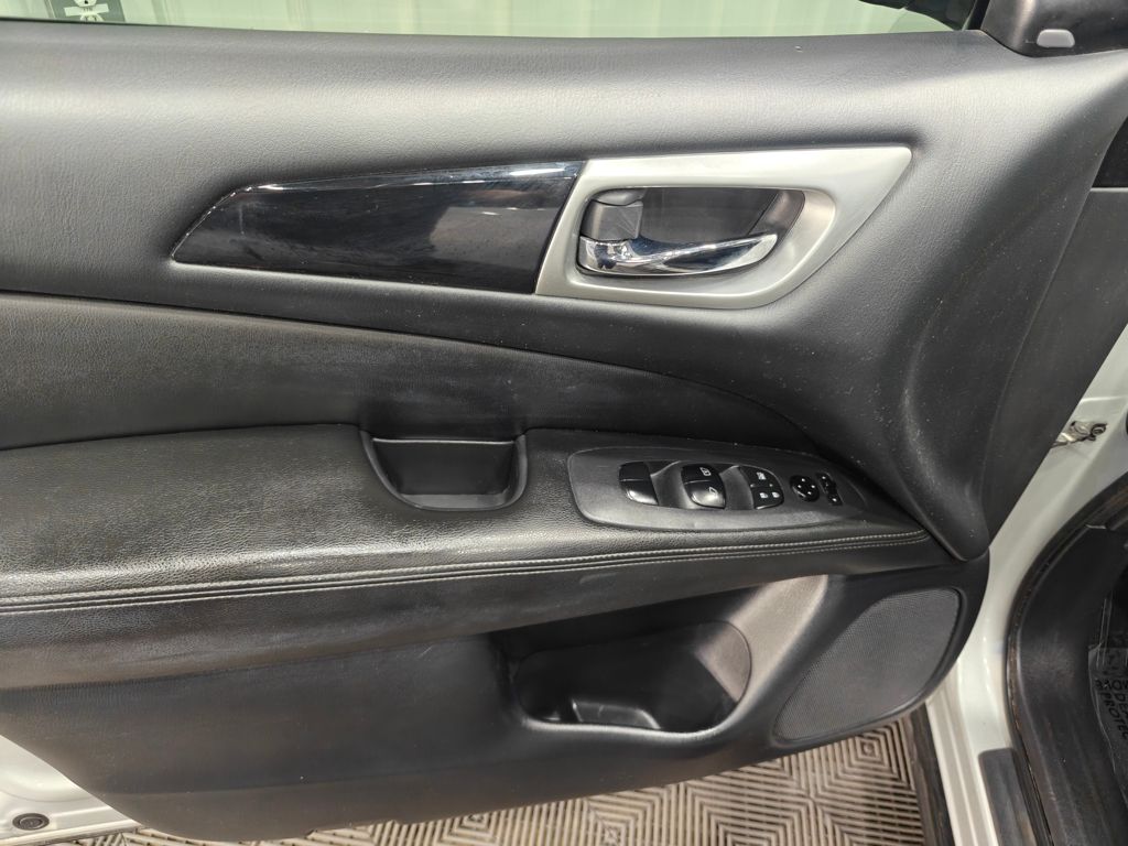 Vehicle image 48 of 59