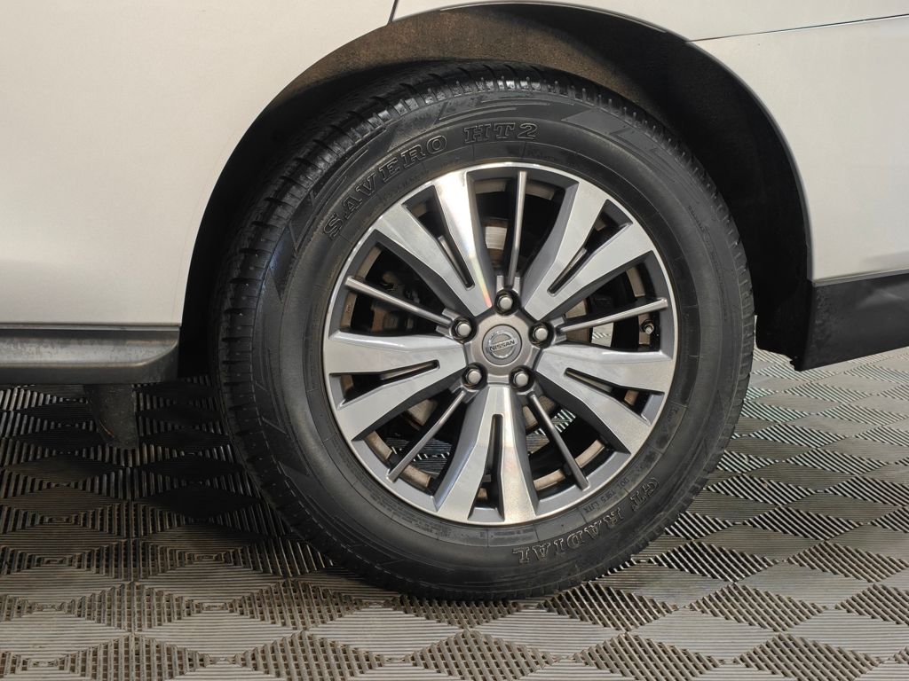 Vehicle image 54 of 59