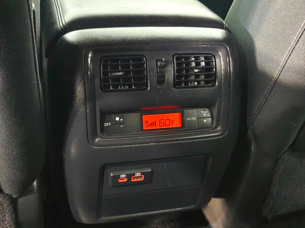 Vehicle image 30 of 59
