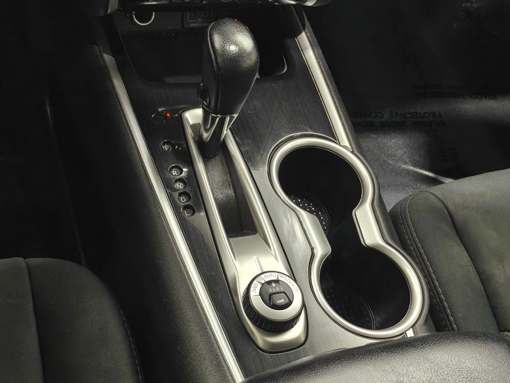 Vehicle image 16 of 59