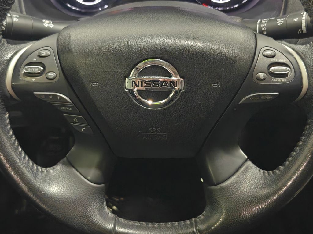 Vehicle image 11 of 59