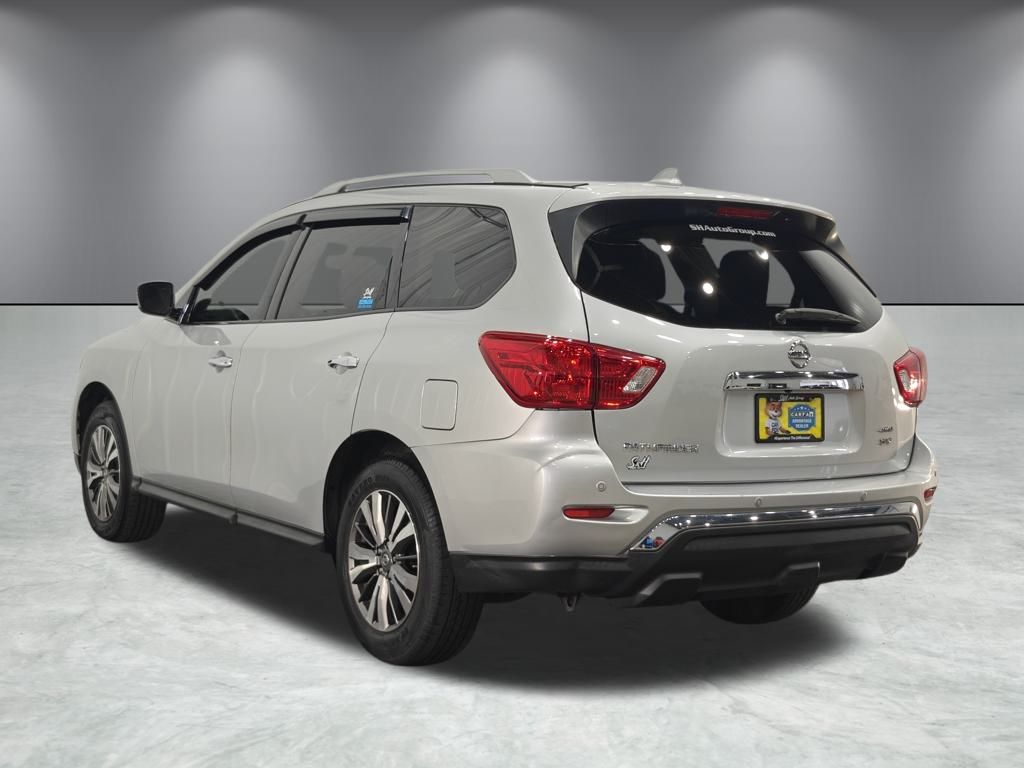 Vehicle image 8 of 59