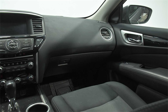 Vehicle image 14 of 27