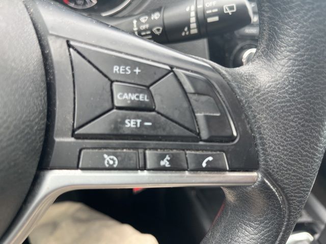 Vehicle image 26 of 27