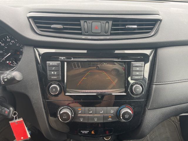 Vehicle image 19 of 27