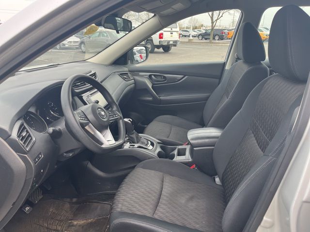 Vehicle image 16 of 27