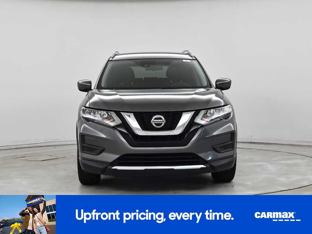 2019 Nissan Rogue S Image 2 of 24