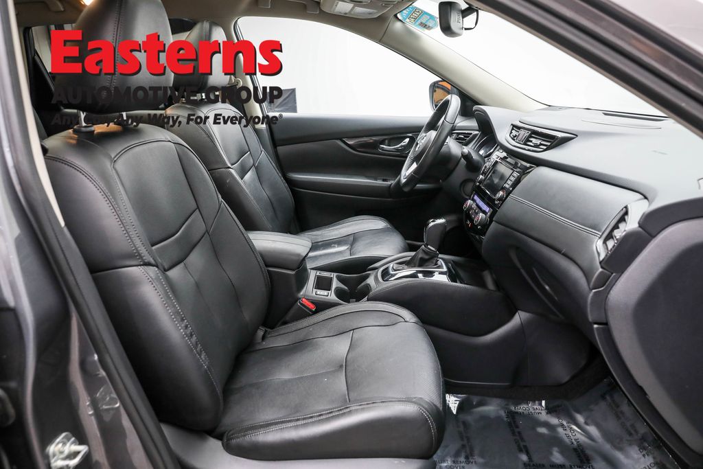 2019 Nissan Rogue SL Image 46 of 68