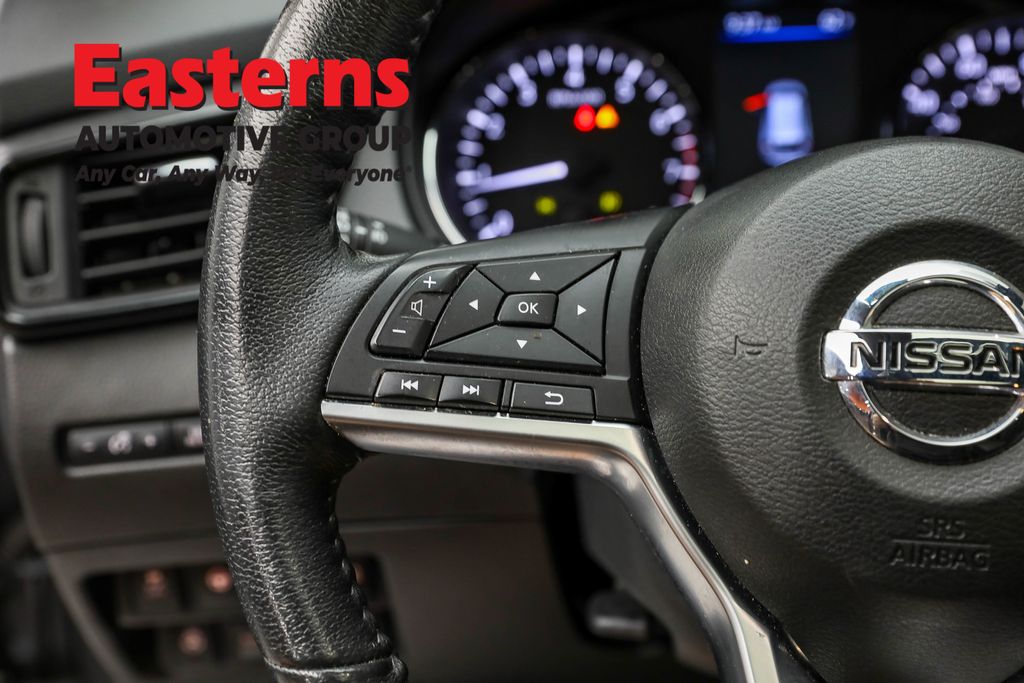 2019 Nissan Rogue SL Image 49 of 68