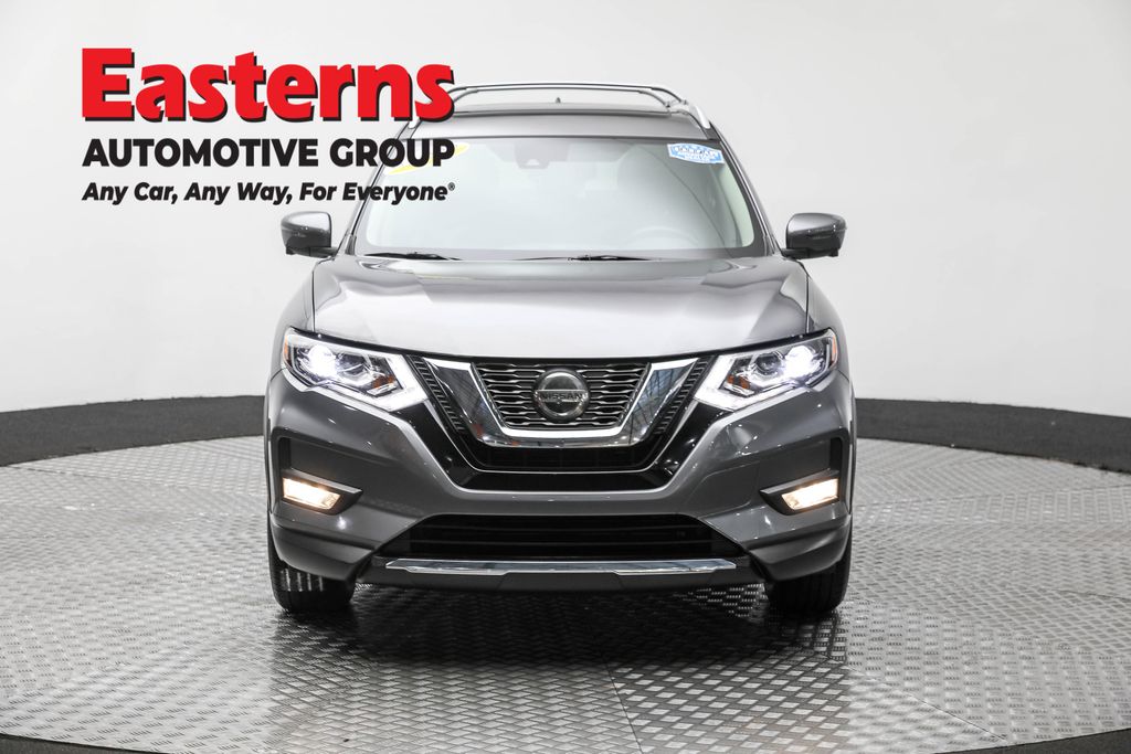 2019 Nissan Rogue SL Image 9 of 68