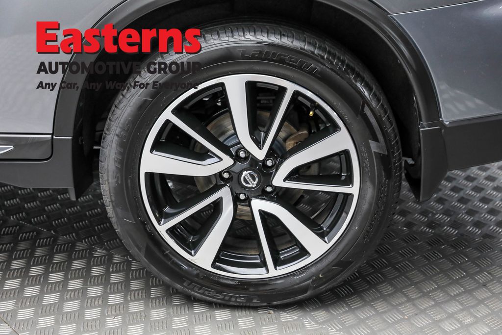 2019 Nissan Rogue SL Image 41 of 68