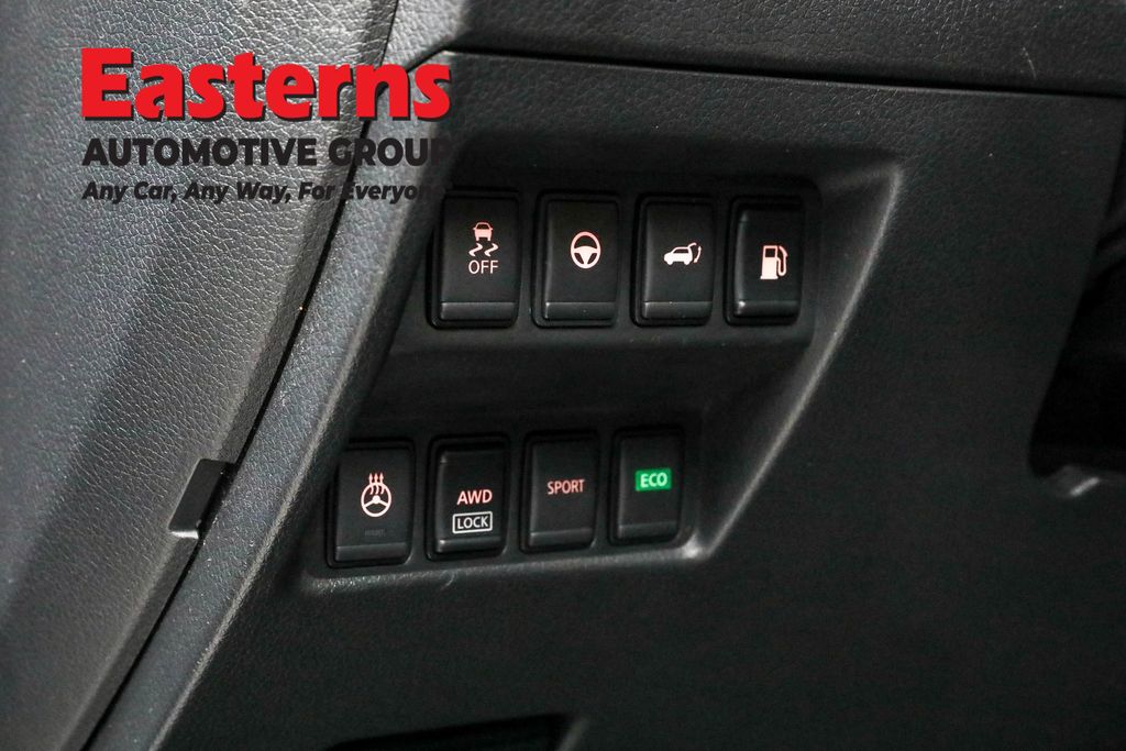 2019 Nissan Rogue SL Image 56 of 68