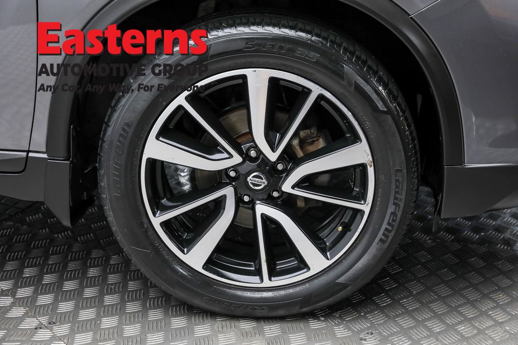 2019 Nissan Rogue SL Image 42 of 68