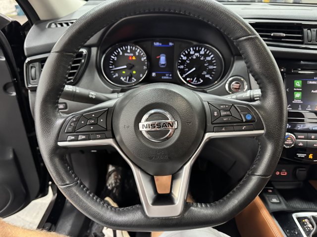 Vehicle image 17 of 36