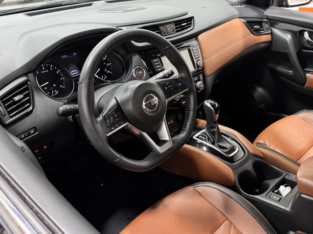 Vehicle image 15 of 36
