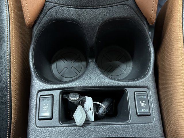 Vehicle image 33 of 36