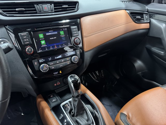 Vehicle image 29 of 36