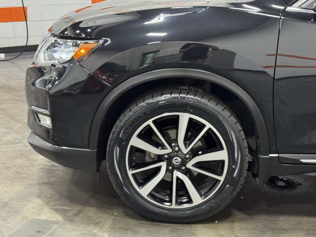 Vehicle image 9 of 36