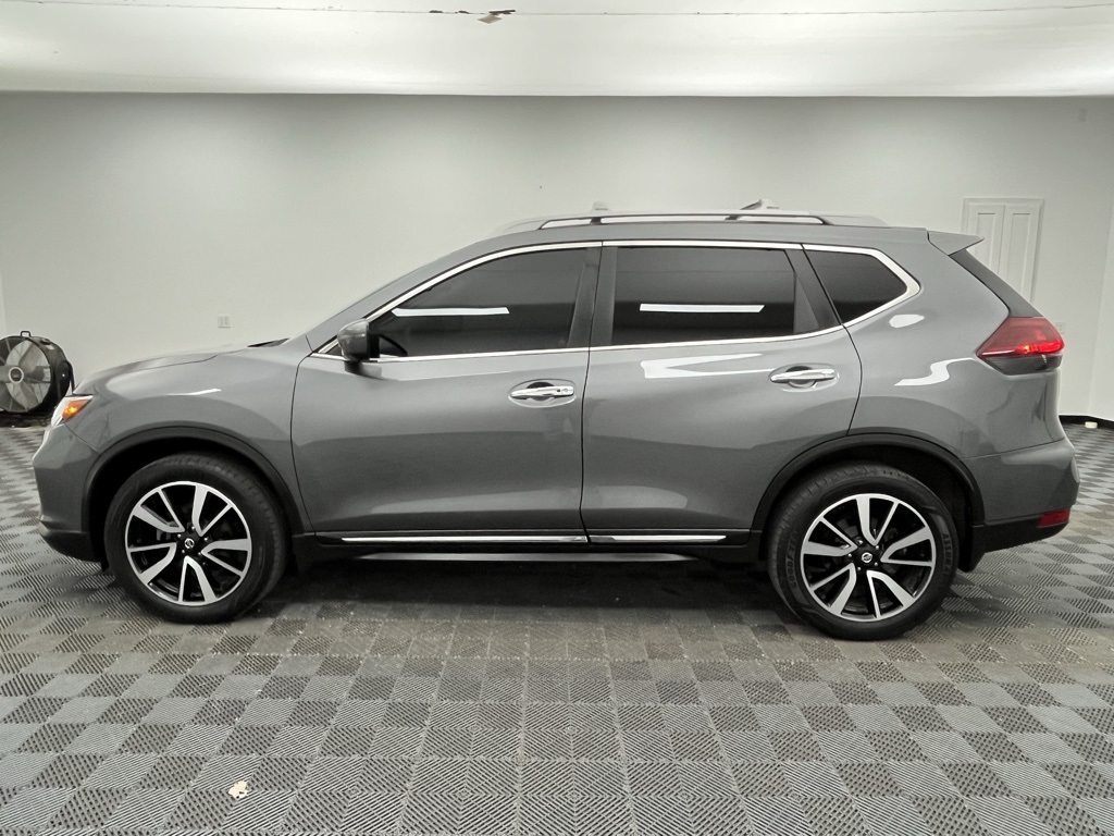 Vehicle image 8 of 39