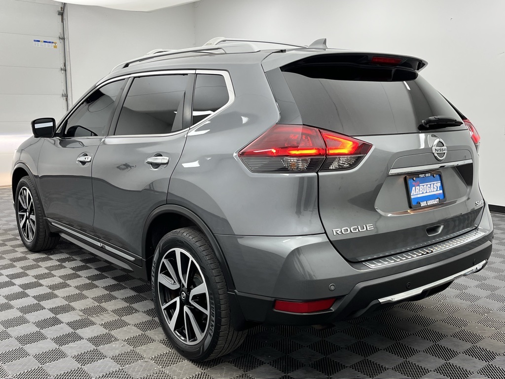 Vehicle image 7 of 39