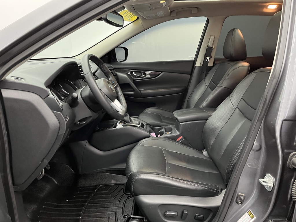 Vehicle image 23 of 39