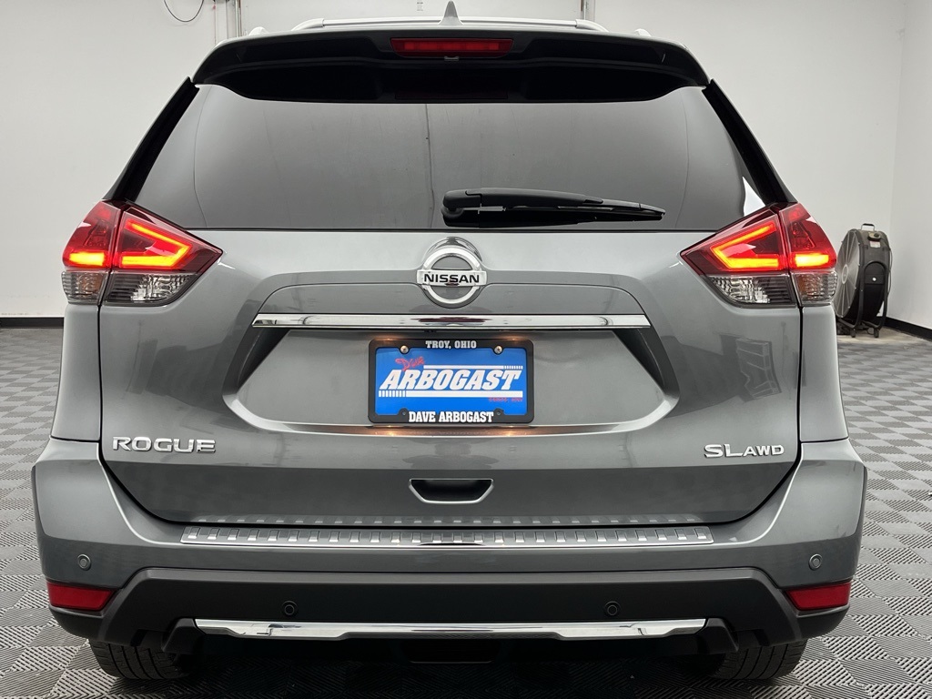 Vehicle image 6 of 39