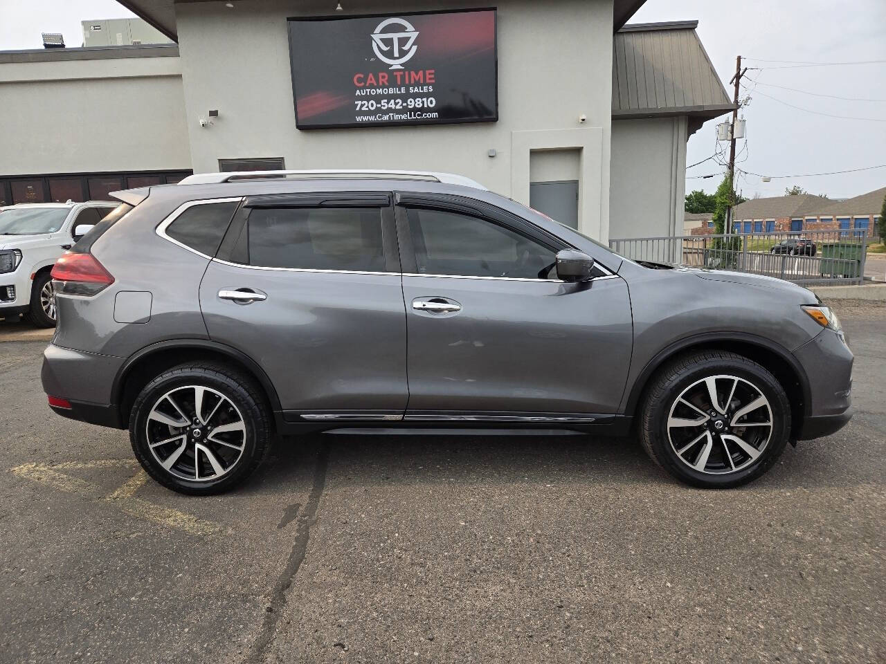 2019 Nissan Rogue SL Image 3 of 27