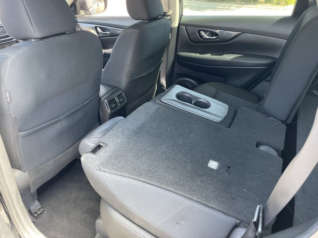Vehicle image 28 of 36