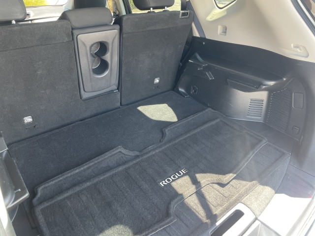 Vehicle image 10 of 36
