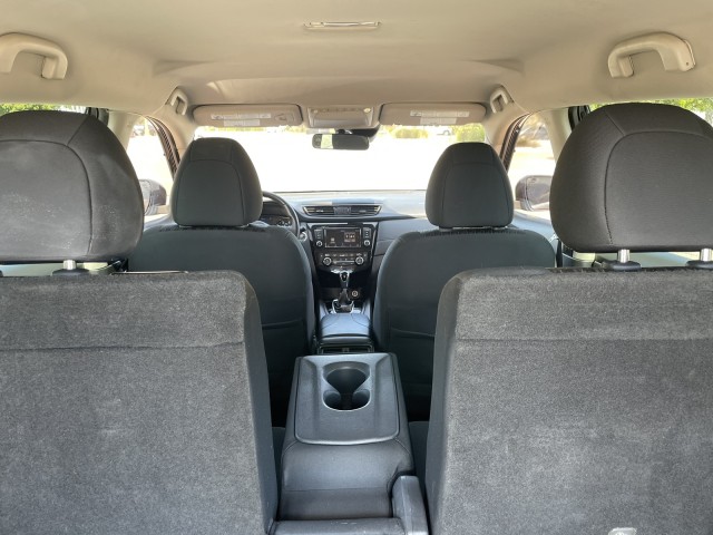 Vehicle image 34 of 36