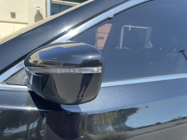 Vehicle image 20 of 36