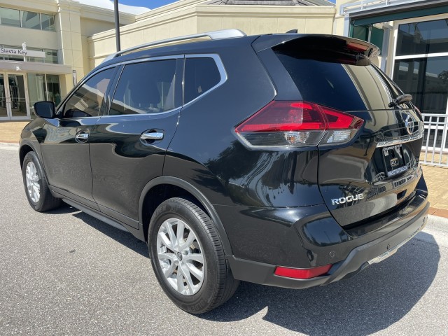 Vehicle image 5 of 36