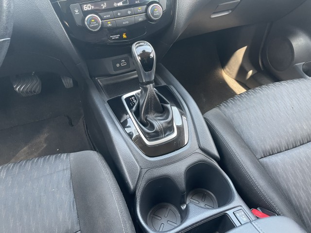 Vehicle image 31 of 36