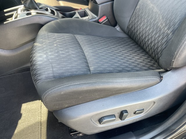Vehicle image 12 of 36