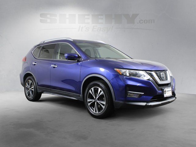 2019 Nissan Rogue SV Image 3 of 37
