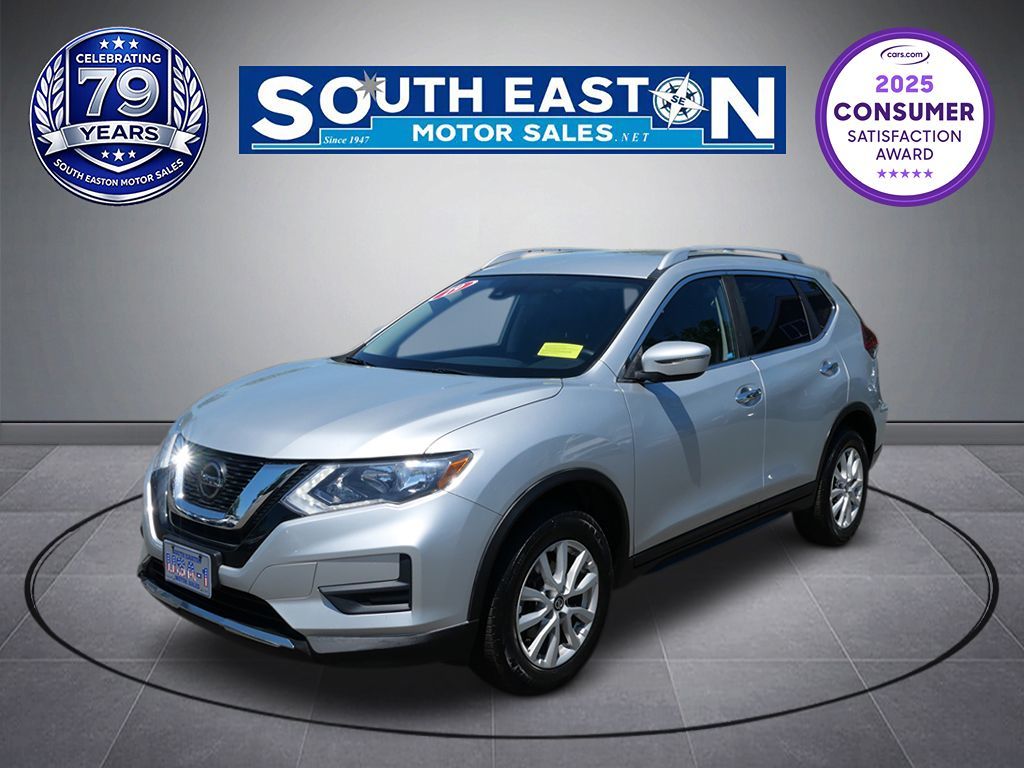 2019 Nissan Rogue SV Image 1 of 39