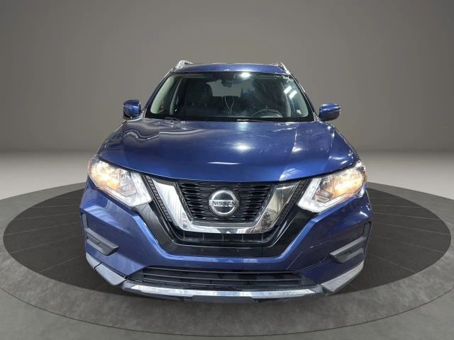 2019 Nissan Rogue SV Image 2 of 28