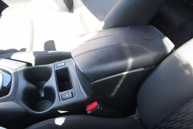 Vehicle image 16 of 37
