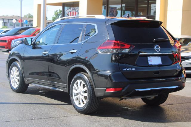 Vehicle image 6 of 37