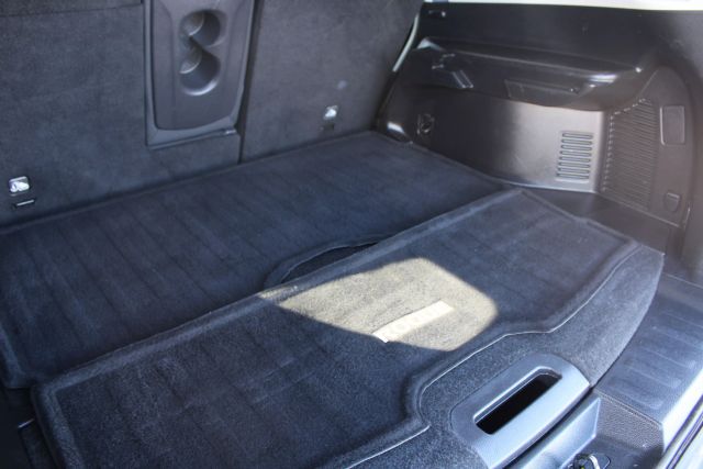 Vehicle image 31 of 37