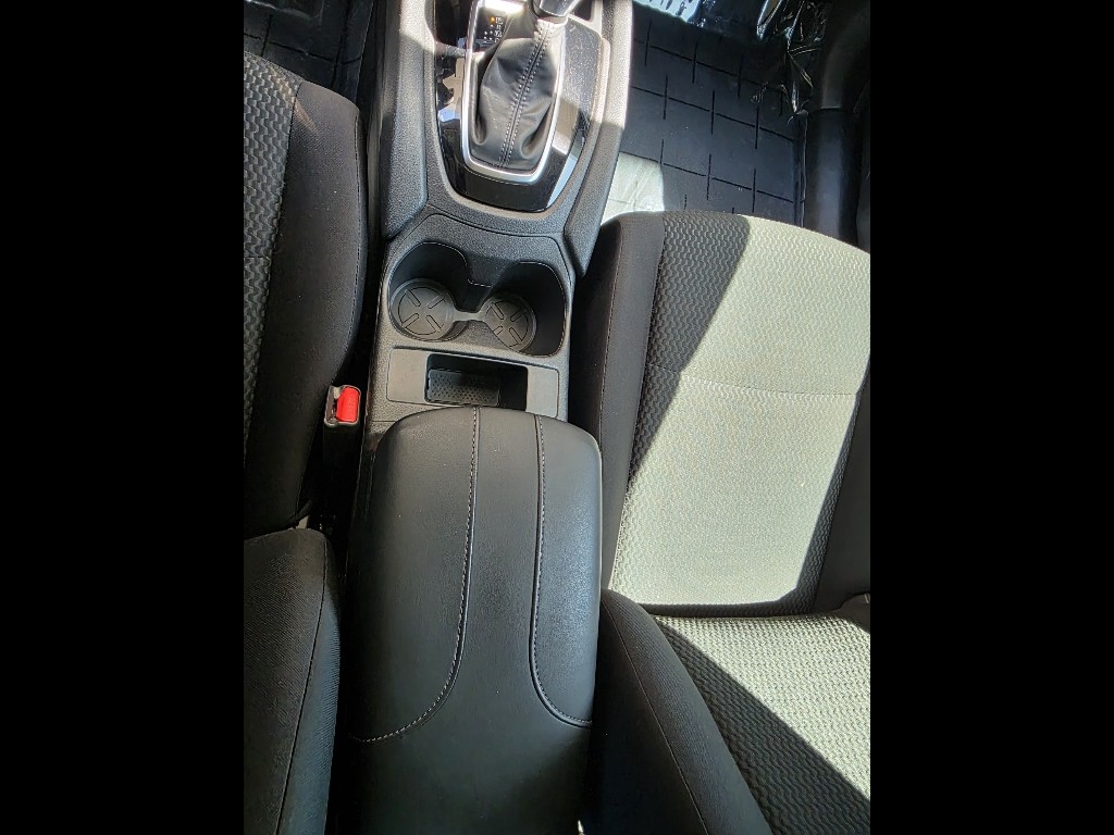 Vehicle image 35 of 38