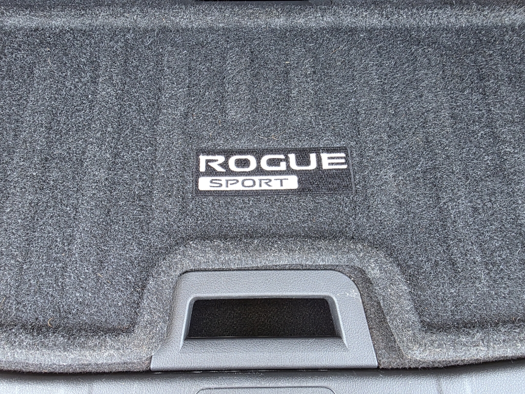 Vehicle image 14 of 38