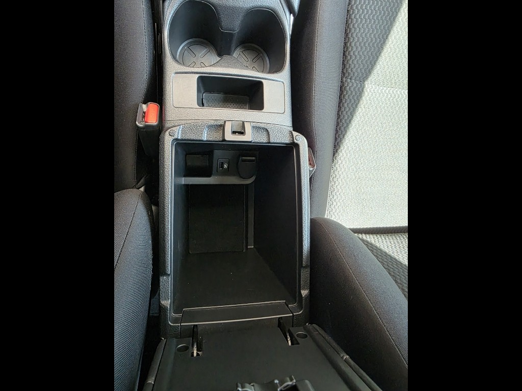 Vehicle image 37 of 38