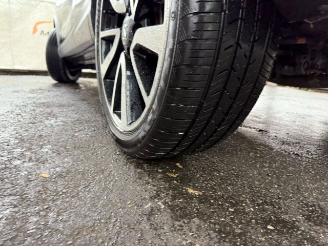 Vehicle image 44 of 50